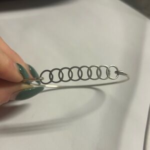 Chamilia sterling silver bangle featuring 7 interlocking‎ circles